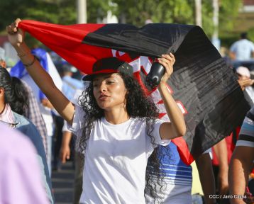 Nicaragüenses reclaman paz y justicia en las calles 