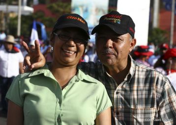 Nicaragüenses reclaman paz y justicia en las calles 