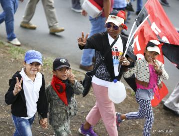 Nicaragüenses reclaman paz y justicia en las calles 