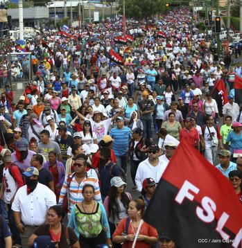 Nicaragüenses reclaman paz y justicia en las calles 