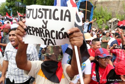 Nicaragüenses reclaman paz y justicia en las calles 