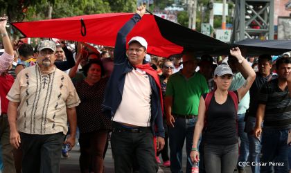 Nicaragüenses reclaman paz y justicia en las calles 