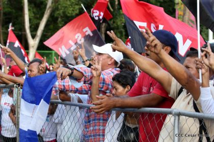 Nicaragüenses reclaman paz y justicia en las calles 