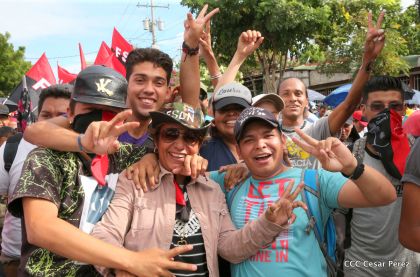 Nicaragüenses reclaman paz y justicia en las calles 