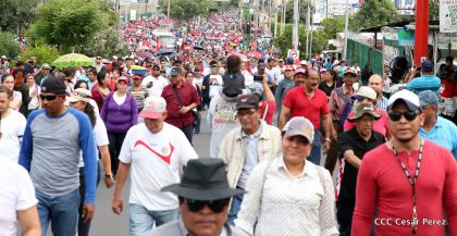 Nicaragüenses reclaman paz y justicia en las calles 