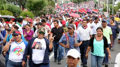 Nicaragüenses reclaman paz y justicia en las calles 