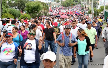 Nicaragüenses reclaman paz y justicia en las calles 