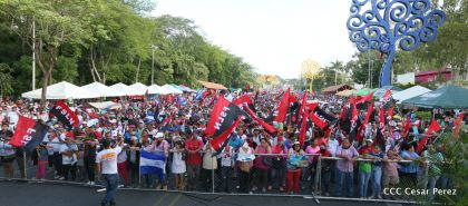 Nicaragüenses reclaman paz y justicia en las calles 