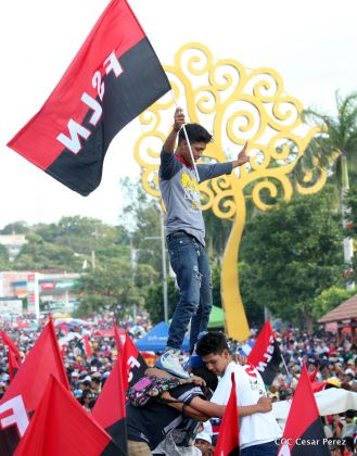 Nicaragüenses reclaman paz y justicia en las calles 