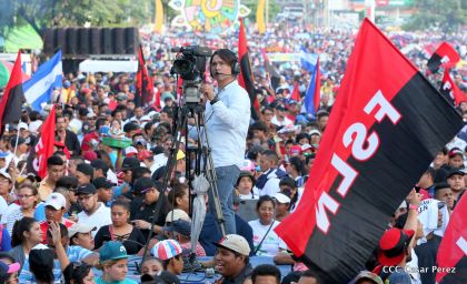 Nicaragüenses reclaman paz y justicia en las calles 