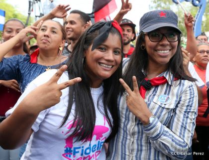 Nicaragüenses reclaman paz y justicia en las calles 