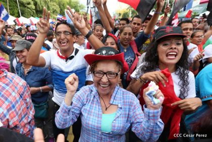 Nicaragüenses reclaman paz y justicia en las calles 