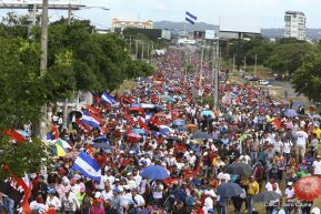 Mar de pueblo reclama justicia y reparación para las víctimas y castigo para los terroristas golpistas