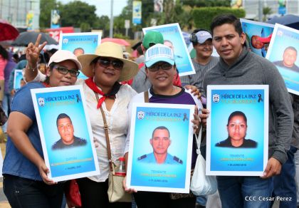 Mar de pueblo reclama justicia y reparación para las víctimas y castigo para los terroristas golpistas