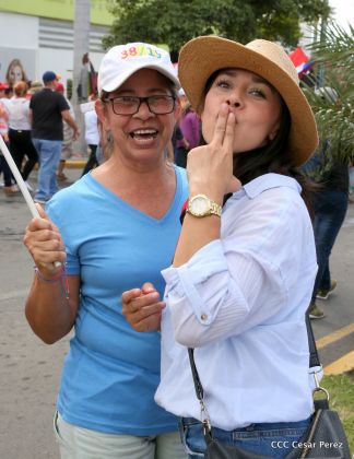 Mar de pueblo reclama justicia y reparación para las víctimas y castigo para los terroristas golpistas