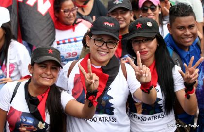 Mar de pueblo reclama justicia y reparación para las víctimas y castigo para los terroristas golpistas