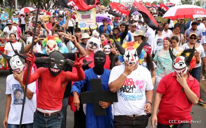 Mar de pueblo reclama justicia y reparación para las víctimas y castigo para los terroristas golpistas