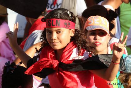 Mar de pueblo reclama justicia y reparación para las víctimas y castigo para los terroristas golpistas