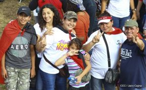 Miles piden Justicia para las víctimas del terrorismo golpista y conmemoran el 38 Aniversario de la Alfabetización