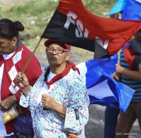 Miles piden Justicia para las víctimas del terrorismo golpista y conmemoran el 38 Aniversario de la Alfabetización