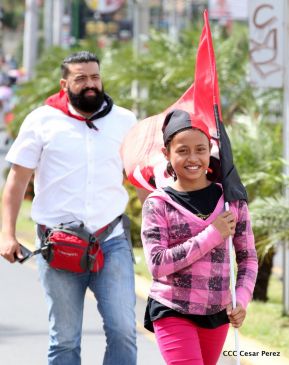 Miles piden Justicia para las víctimas del terrorismo golpista y conmemoran el 38 Aniversario de la Alfabetización