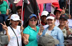 Miles piden Justicia para las víctimas del terrorismo golpista y conmemoran el 38 Aniversario de la Alfabetización