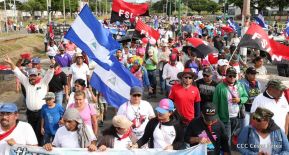 Miles piden Justicia para las víctimas del terrorismo golpista y conmemoran el 38 Aniversario de la Alfabetización