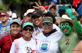 Miles piden Justicia para las víctimas del terrorismo golpista y conmemoran el 38 Aniversario de la Alfabetización