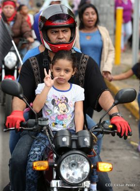 Miles piden Justicia para las víctimas del terrorismo golpista y conmemoran el 38 Aniversario de la Alfabetización