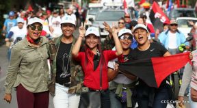 Miles piden Justicia para las víctimas del terrorismo golpista y conmemoran el 38 Aniversario de la Alfabetización