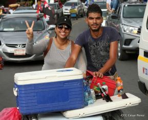 Miles piden Justicia para las víctimas del terrorismo golpista y conmemoran el 38 Aniversario de la Alfabetización
