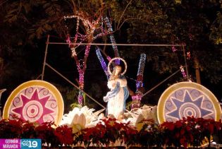 Altares a la Virgen en Avenida Bolívar listos para recibir al Pueblo Mariano