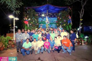 Altares a la Virgen en Avenida Bolívar listos para recibir al Pueblo Mariano