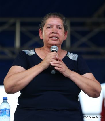 ¡Nicaragüenses caminan por la paz con fe y esperanza!