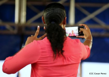 ¡Nicaragüenses caminan por la paz con fe y esperanza!