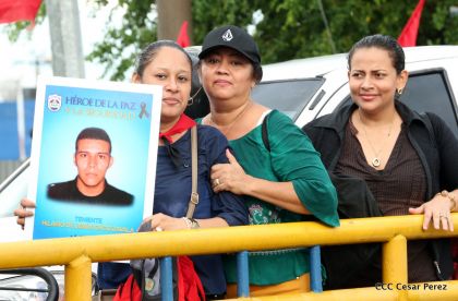 ¡Nicaragüenses caminan por la paz con fe y esperanza!