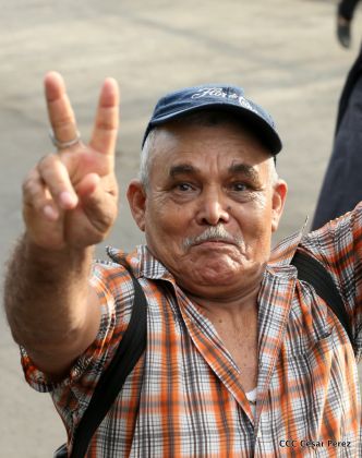 ¡Nicaragüenses caminan por la paz con fe y esperanza!