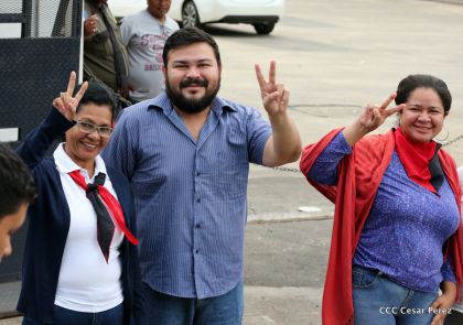 ¡Nicaragüenses caminan por la paz con fe y esperanza!