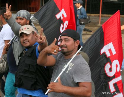 ¡Nicaragüenses caminan por la paz con fe y esperanza!
