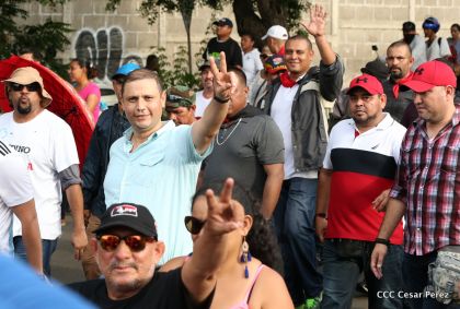 ¡Nicaragüenses caminan por la paz con fe y esperanza!