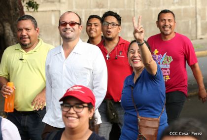 ¡Nicaragüenses caminan por la paz con fe y esperanza!