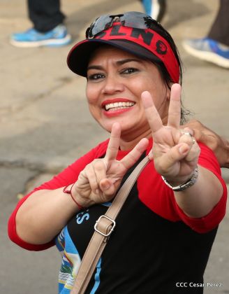 ¡Nicaragüenses caminan por la paz con fe y esperanza!