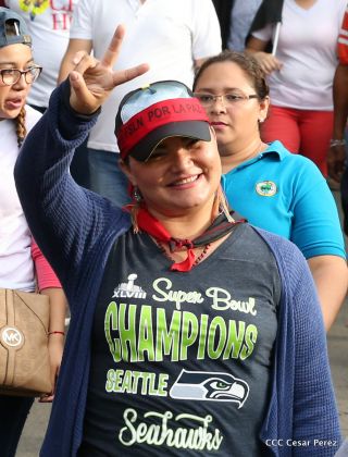 ¡Nicaragüenses caminan por la paz con fe y esperanza!