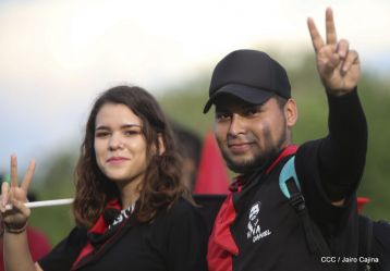 ¡Nicaragüenses caminan por la paz con fe y esperanza!