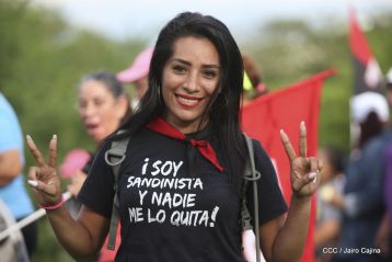 ¡Nicaragüenses caminan por la paz con fe y esperanza!