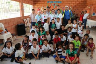 Vicepresidente Halleslevens destaca importancia de industria azucarera