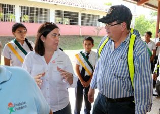 Vicepresidente Halleslevens destaca importancia de industria azucarera