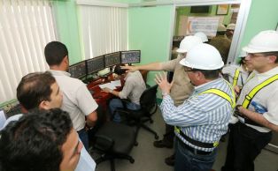 Vicepresidente Halleslevens destaca importancia de industria azucarera