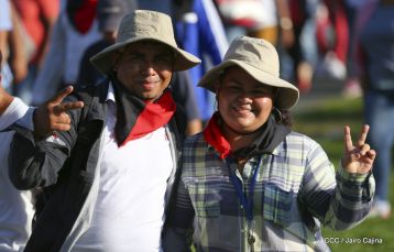 Nicaragüenses ratifican compromiso por la paz, la justicia y el resurgir de la Nación