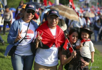 Nicaragüenses ratifican compromiso por la paz, la justicia y el resurgir de la Nación